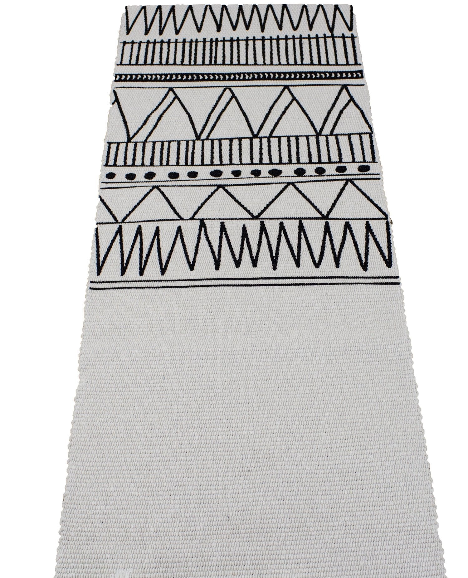 Fennco Styles Ivory Boho Tribal Textured Table Runner with Tassels - Woven Diamond Cotton Blend Table Cover for Boho Décor, Dining Table, Banquets, Family Gatherings