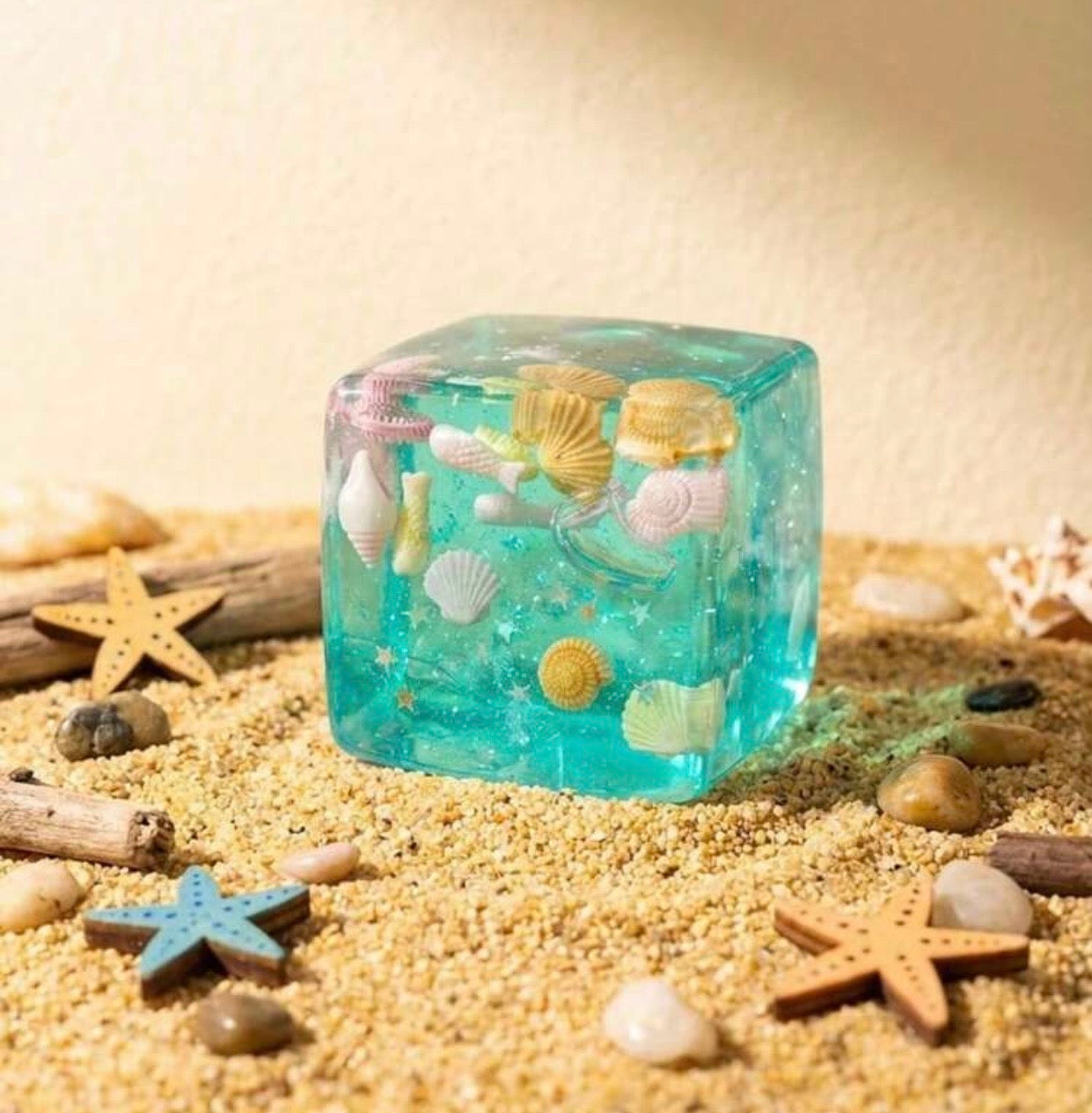Glow in the dark beach seashell squishy
