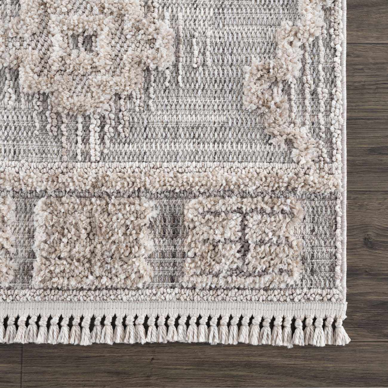 Ampusungan Area Rug
